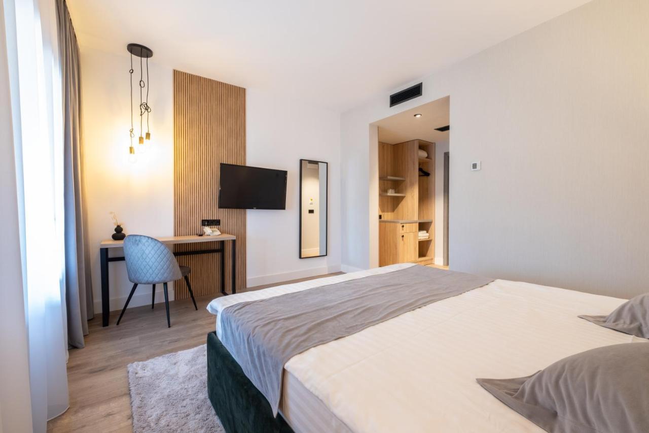 Pensiunea Casa Georgia Comanesti  Экстерьер фото